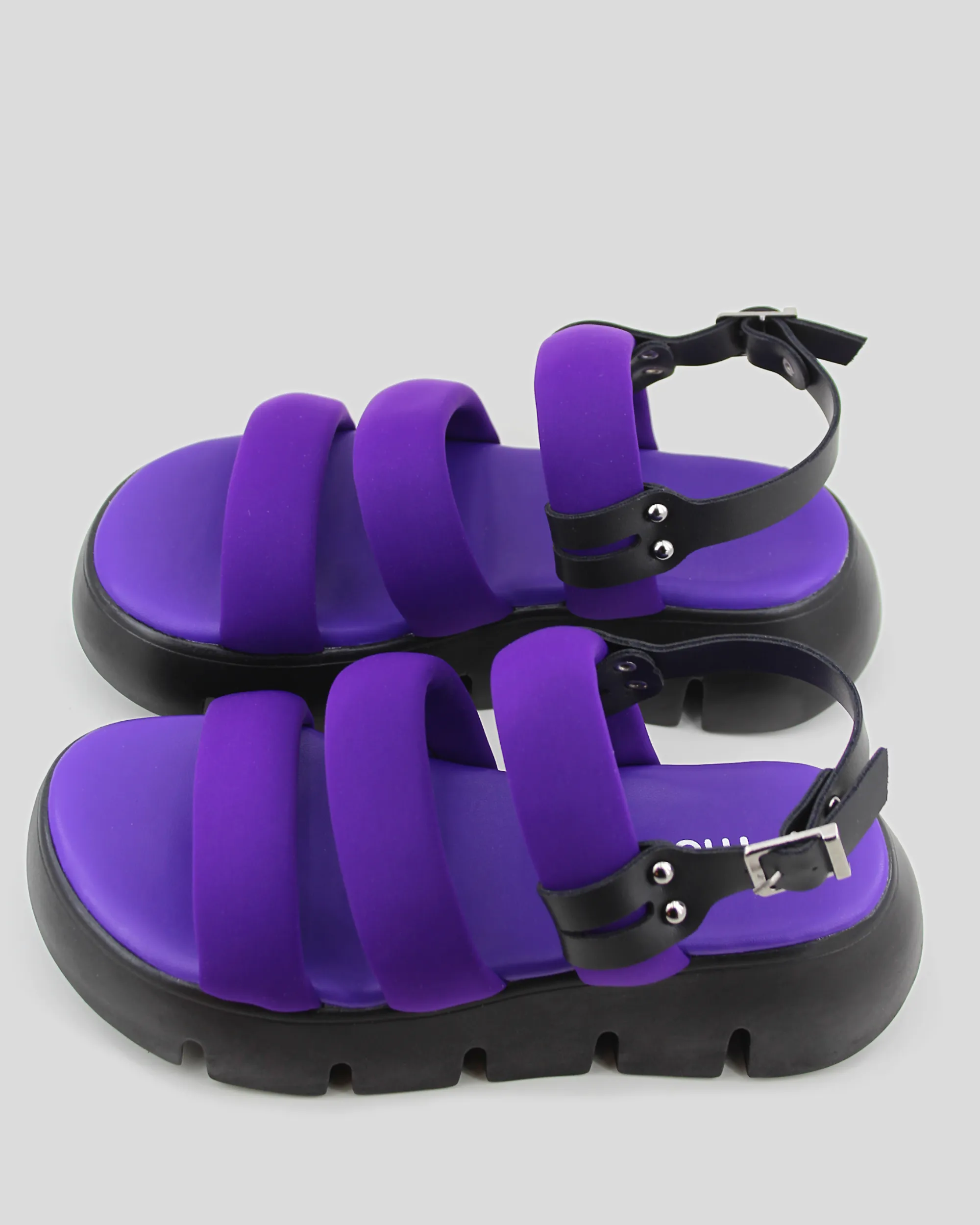 Sandalias Gross Morado